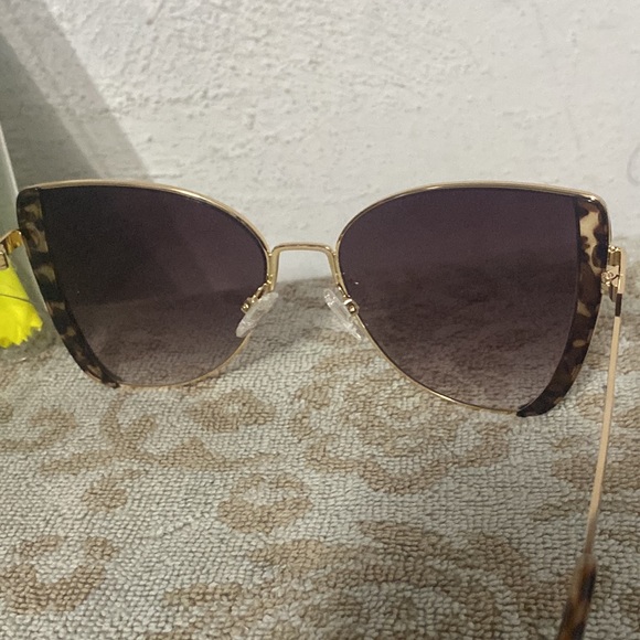 Coach Katelyn Gold/tan/dark brown shoes 9.5 M+🕶Quay Gradient Glow-up w case - Picture 14 of 17